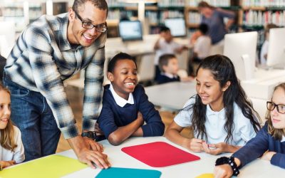 Quand l&rsquo;Intelligence Artificielle Se Mue en Professeur : Révolution ou Dystopie Éducative ?